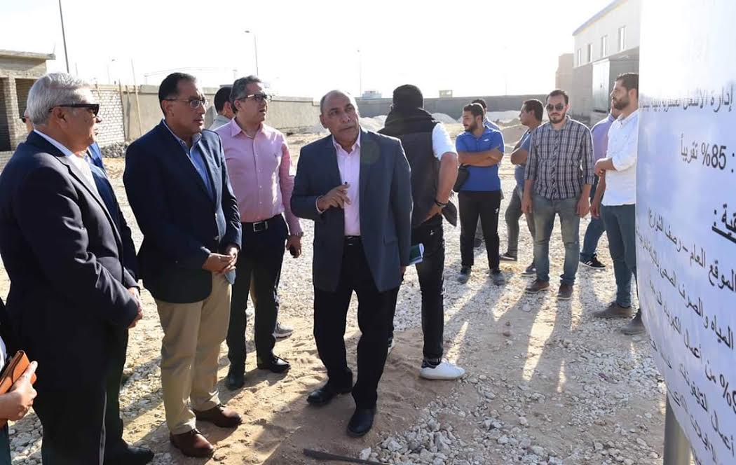 رئيس الوزراء يتفقد مشروع إنشاء مجمع الصناعات الصغيرة والمتوسطة بالمطاهرة بمحافظة المنيا رئيس الوزراء يتفقد مشروع إنشاء مجمع الصناعات الصغيرة والمتوسطة بالمطاهرة بمحافظة المنيا